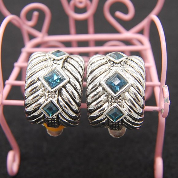 Vintage Silver tone Smokey Blue Topez Clip-On Earrings - Picture 4 of 5